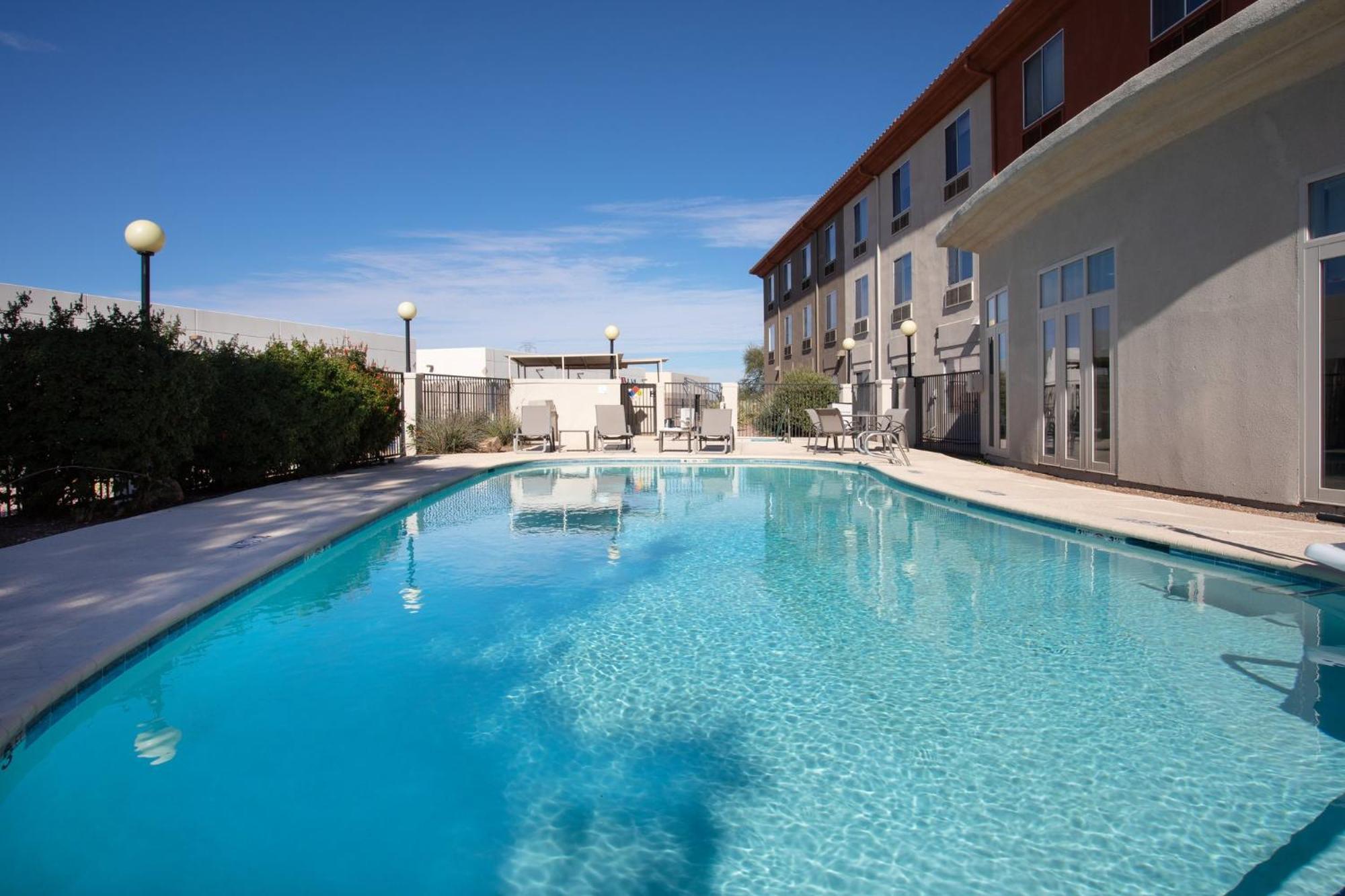 Holiday Inn Express & Suites Tucson By Ihg Εξωτερικό φωτογραφία
